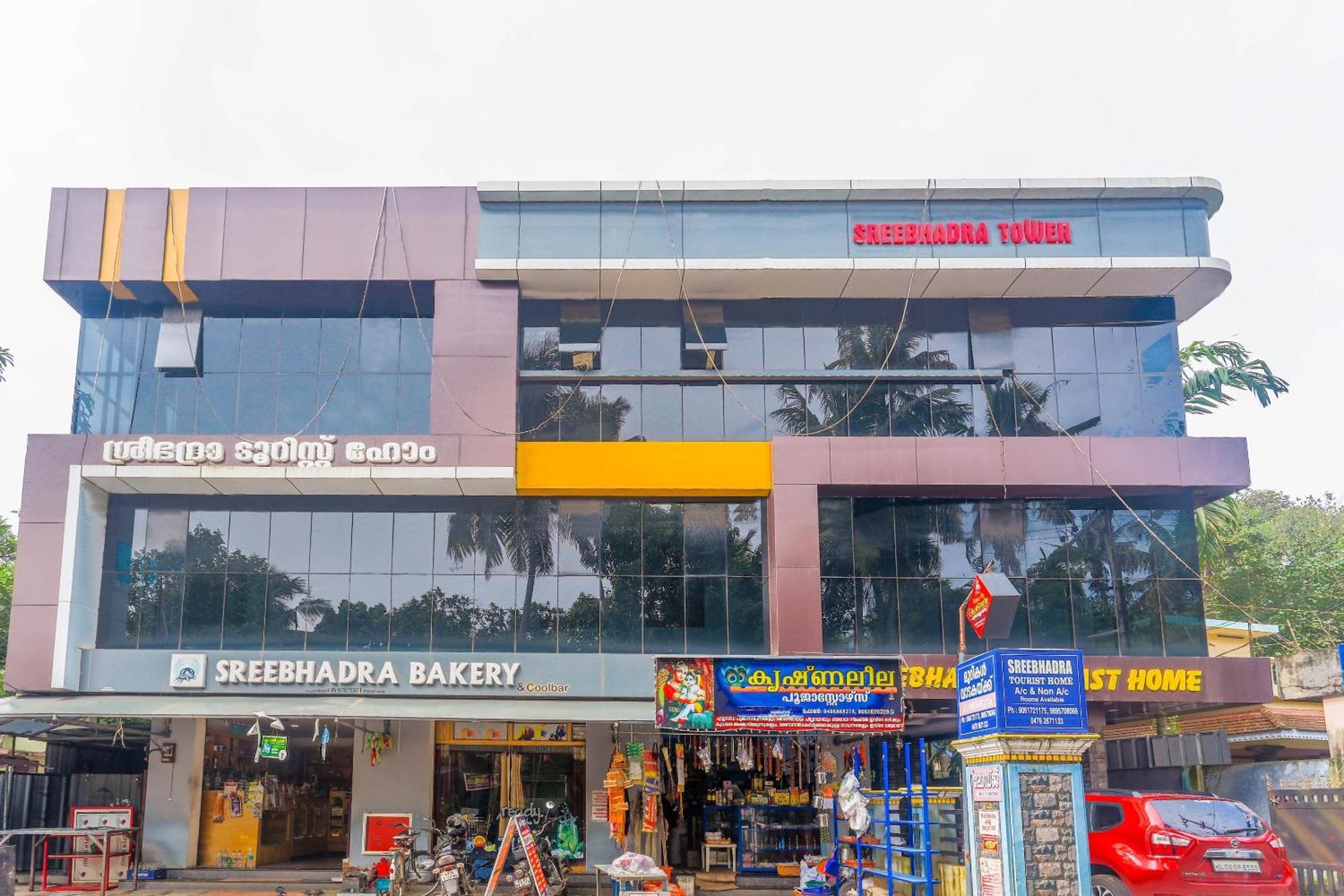 Hotel O Sree Bhadra Tourist Home Kollam Bagian luar foto